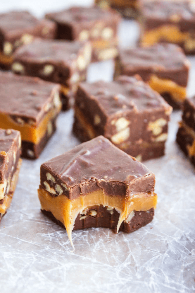 caramel pecan turtle fudge