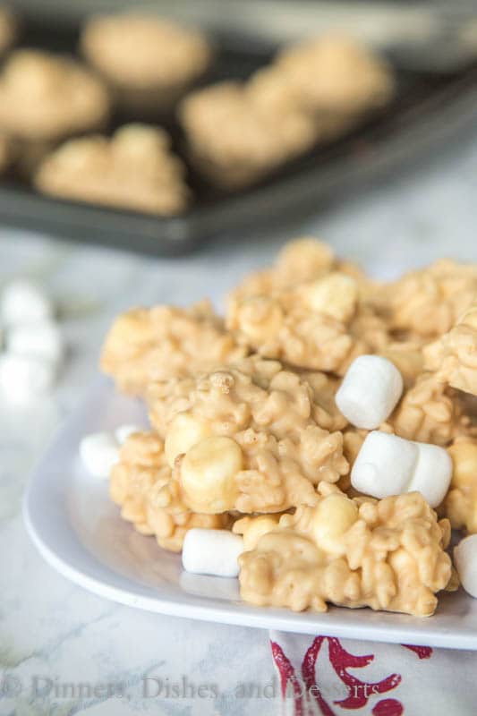 Easy No-Bake Avalanche Cookies with Rice Krispies, marshmallows, white chocolate, and peanut butter.