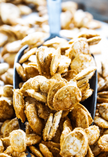 CINNAMON SUGAR PUMPKIN SEEDS will surely become a favorite Halloween snack, turning your pumpkin seeds into little churro bites.